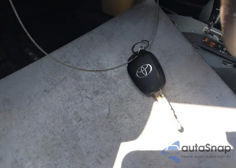 2013 Toyota Rav4 Xle z USA, uszkodzony, nr VIN 2T3WFREV4DW020268